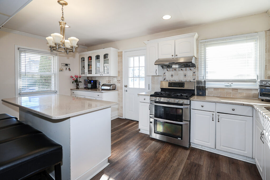 169 N Sixth St, Bethpage 7 169 N Sixth St, Bethpage 7