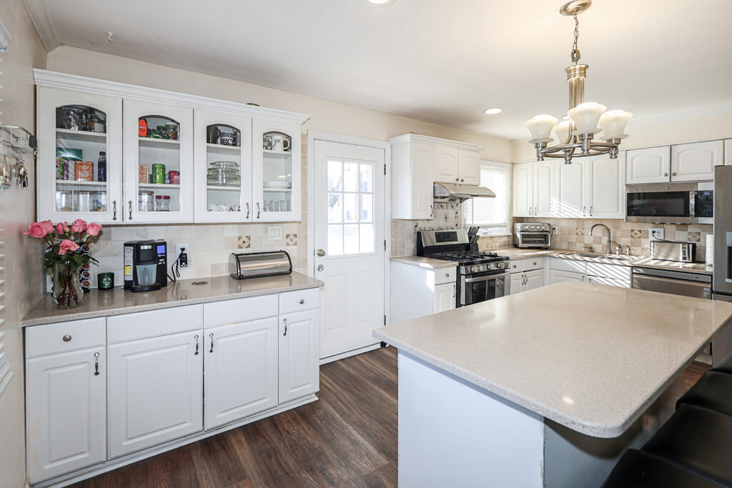 169 N Sixth St, Bethpage 9 169 N Sixth St, Bethpage 9